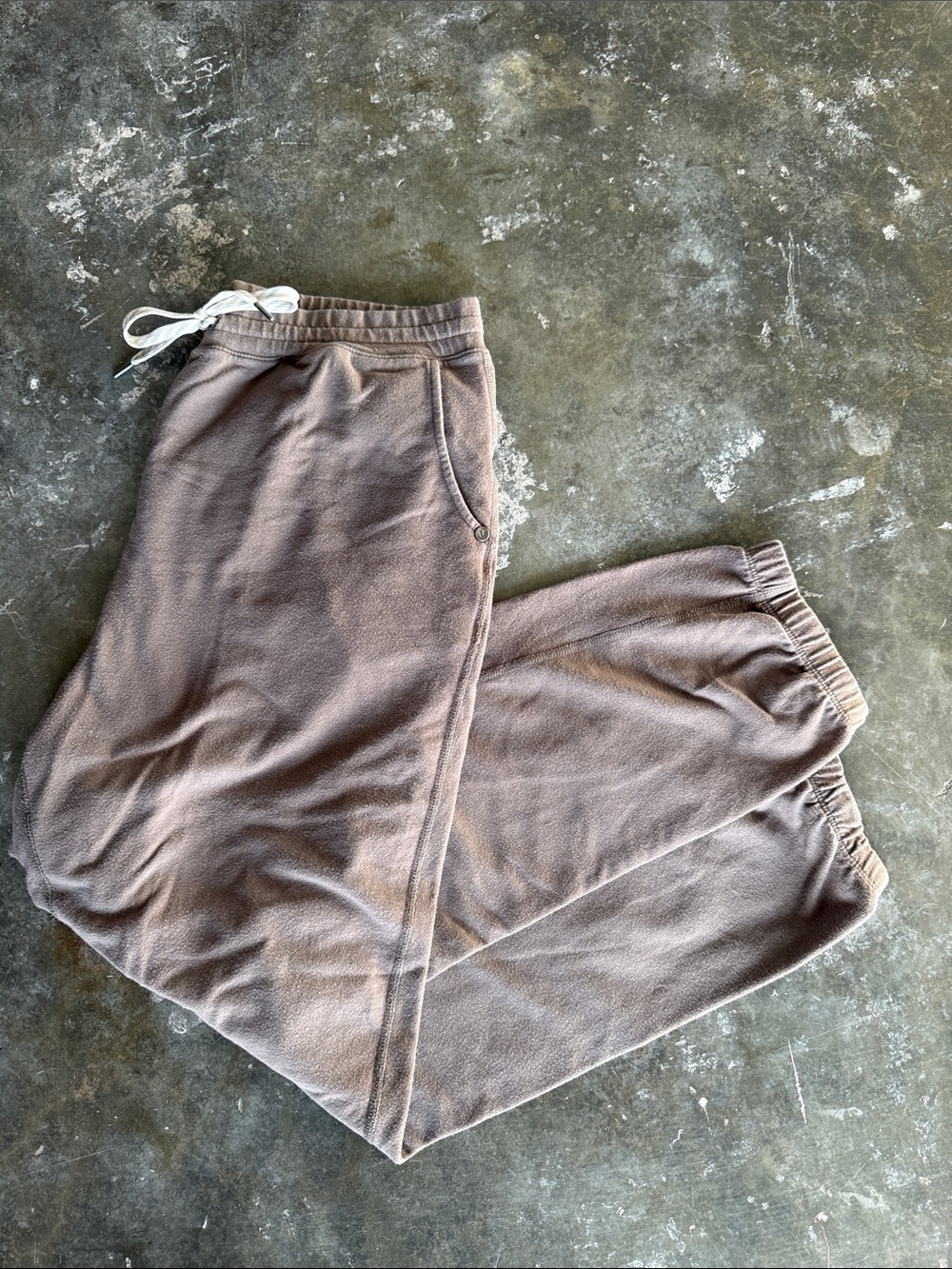Vuori women’s joggers Drawstring Pants - Casual Comfort